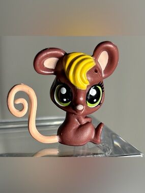 Littlest Pet Shop Trixie Squeakerville Rat #225